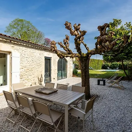 Maison De Charme Avec Piscine Au Coeur De 8 Voyageurs ヴィラ