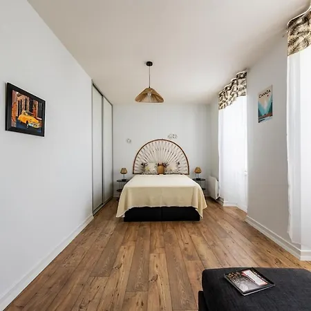 Maison De Charme Avec Piscine Au Coeur De 8 Voyageurs ヴィラ Duras