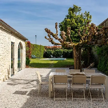 Maison De Charme Avec Piscine Au Coeur De 8 Voyageurs * Duras