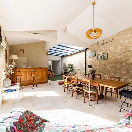 Maison De Charme Avec Piscine Au Coeur De 8 Voyageurs ヴィラ Duras